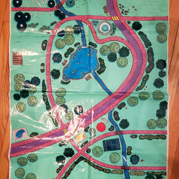 💕3/$20 CLOSET CLEAROUT Pollypocket Pollyville Playmat - Picture 1 of 1